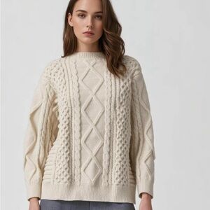 NWT Unisex Cable Knit Sweater Sz S (36)